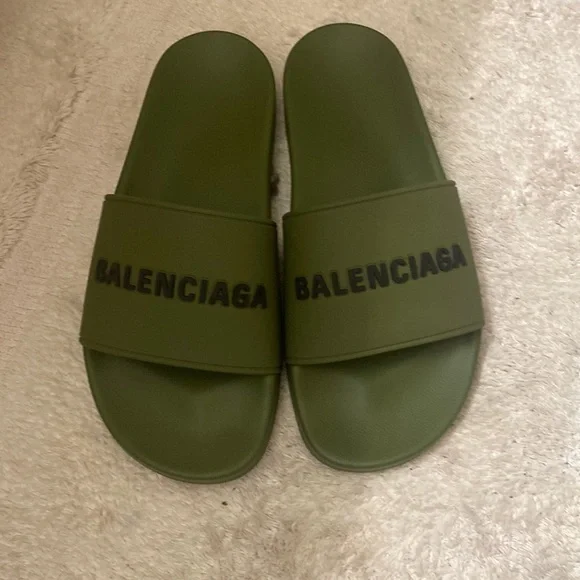 Balenciaga | Shoes | Kaki Green Balenciaga Pool Men Sandals  display picture 3